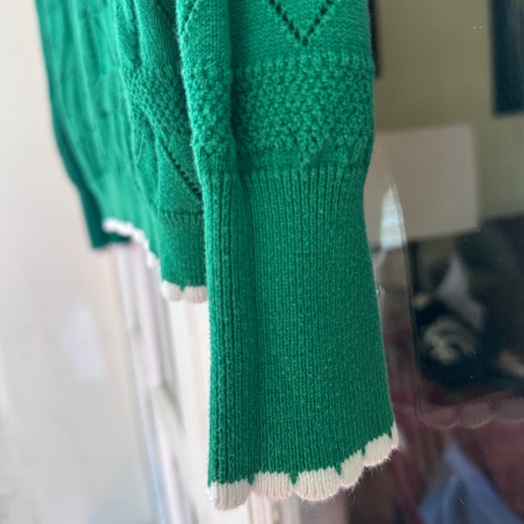 Emerald Green Crew Neck Sweater with White Scalloped Trim, Sz. L - Picture 3 of 5